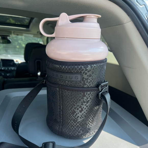 Hydro jug water bottle with sleeve - Picture 1 of 1